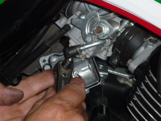 へんなおじさんのキャブセッティングその2: 中華スズキGN<strike>125